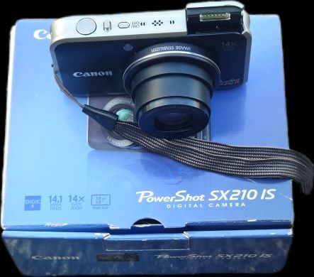 Maquina fotográfica marca canon  60.€