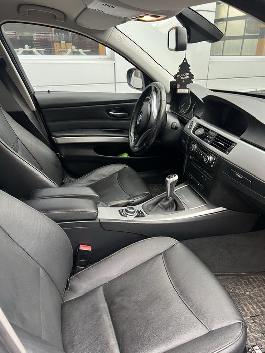 BMW E90 320D 177KM 2011 rok