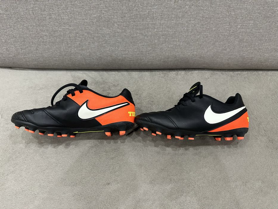 Korki buty  piłkarskie  NIKE TIEMPO RIO III  rozmiar 35,5cm sportowe