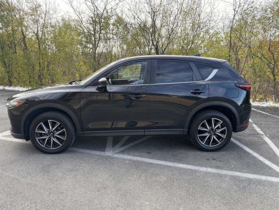 Mazda CX-5 Touring      2018