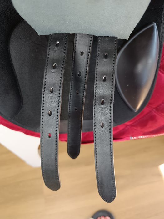 17 cali Wintec pro Jump siodło skokowe Id.402
