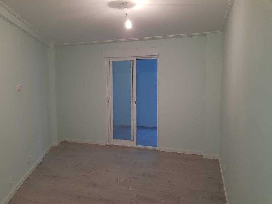 T2+1 Amadora - Junto ao Metro Amadora Este