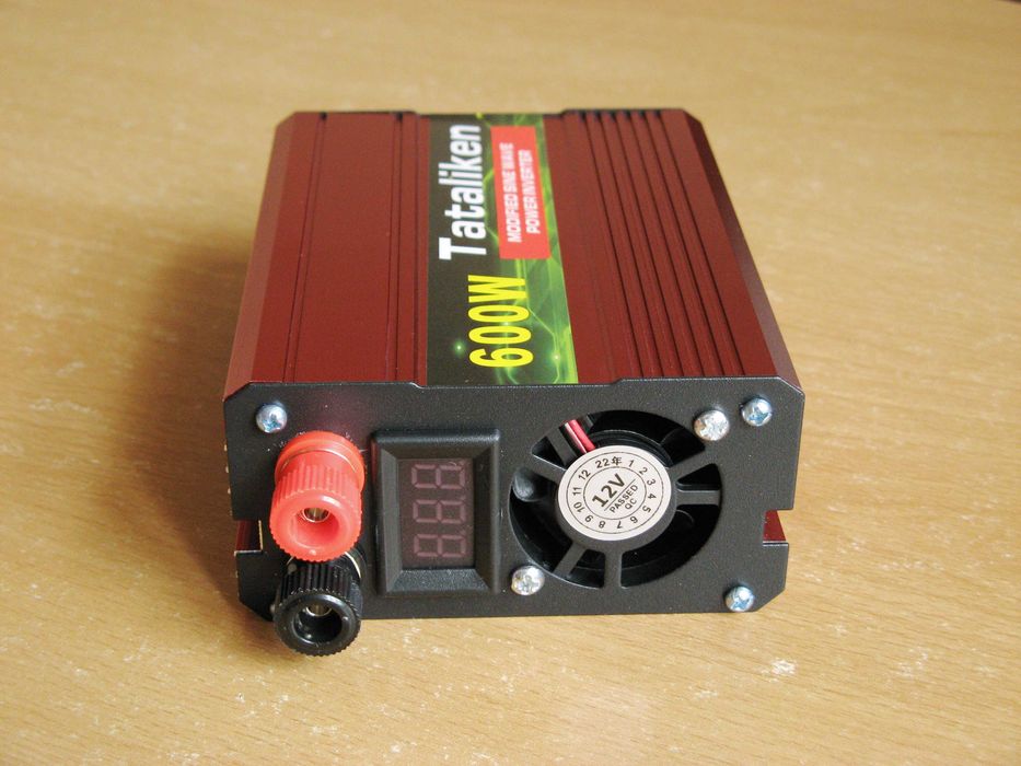 Инвертор 600 Вт Преобразователь 12 - 220В