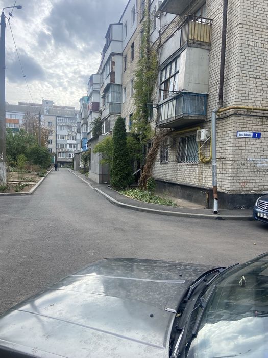 Продам 4х ком квартиру на глинки 2 кв 53