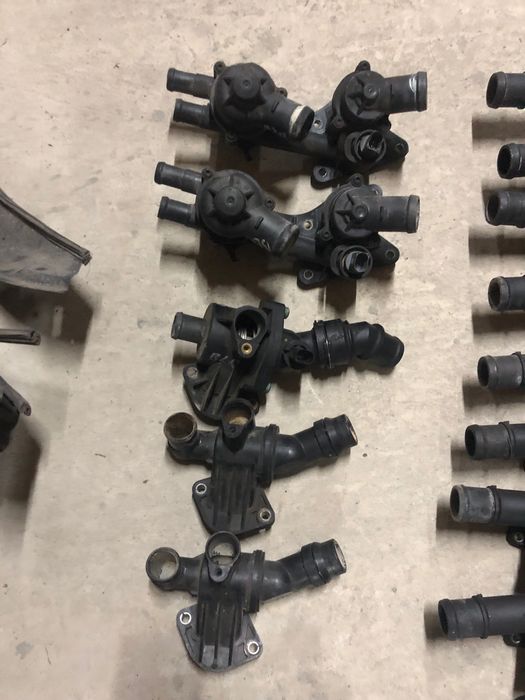 Корпус термостата помпа Шкода Октавія А5: 500 грн. - Інші запчастини ...