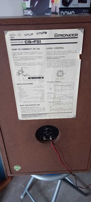 Par de colunas de som Pioneer anos 70 em muito bom estado