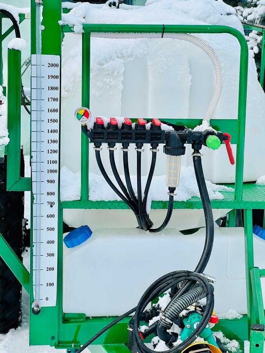 Оприскувач причіпний-2000 зі штангою 18 м.Механічна, підйом гідравліка