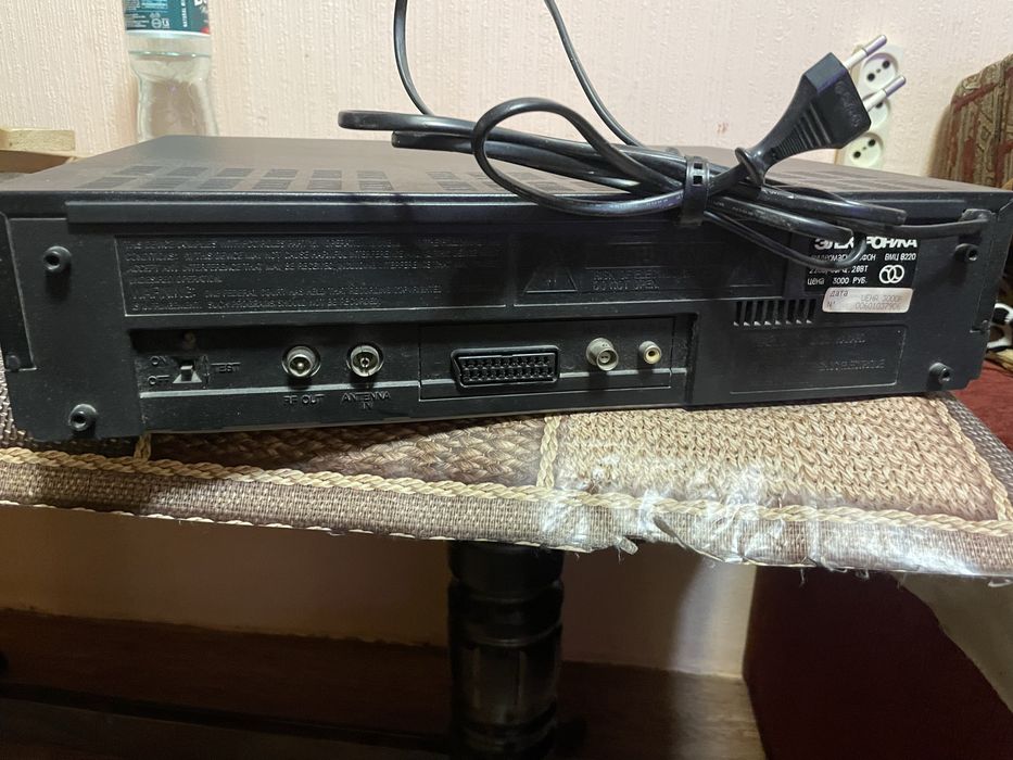 Відеомагнітофон Електроніка ВМЦ 8220