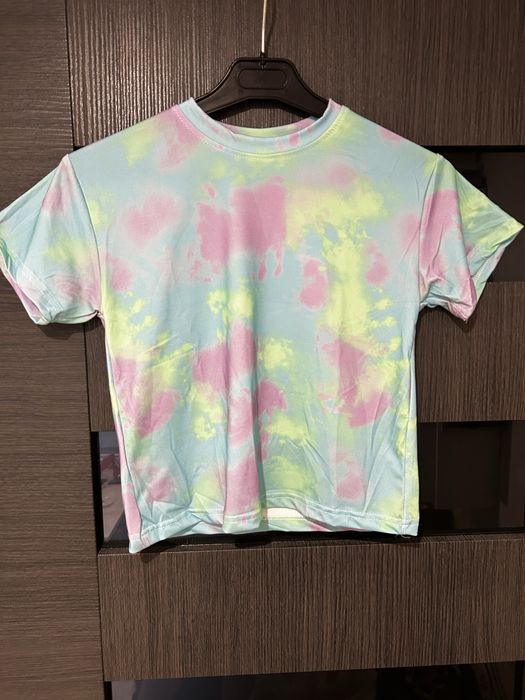 Kolorowy komplet tie-dye – koszulka + szorty