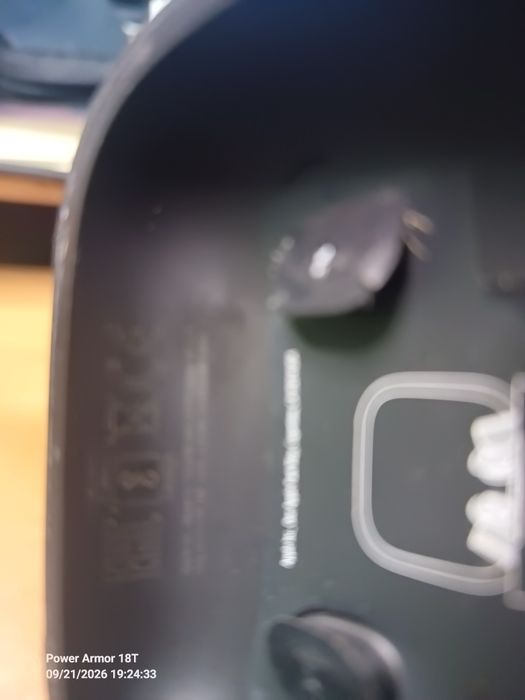 oryginalne etui ładujące  Powerbeats Pro