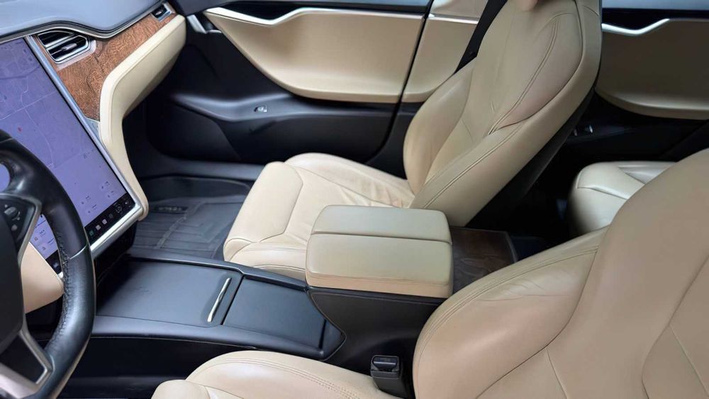 Tesla Model S 75      2017