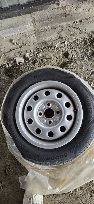 Koło 13” 4x100 145/80 R13 – stan bardzo dobry