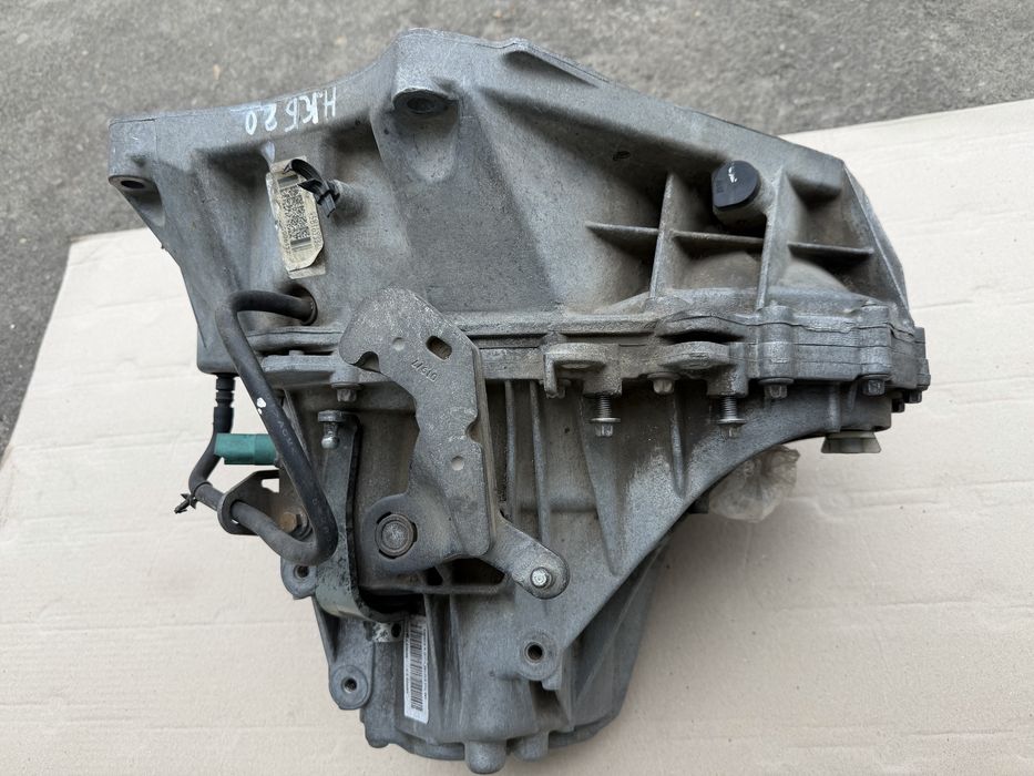 Коробка механіка 2,0 на Nissan Qashqai J 10.