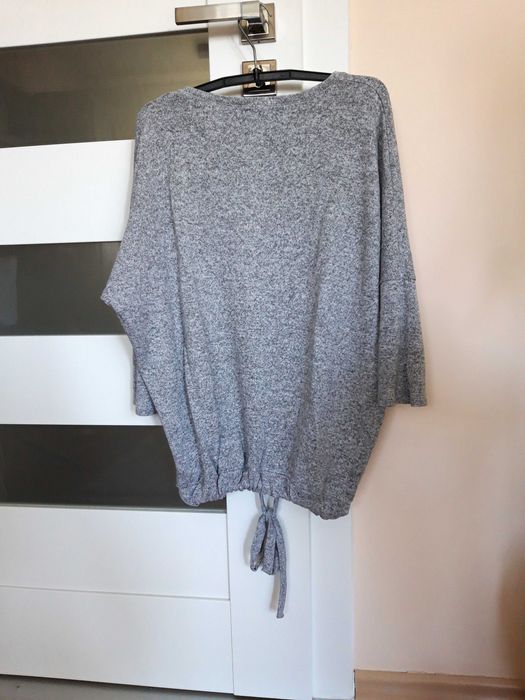 Szara bluzka rozmiar L/40 marka Reserved