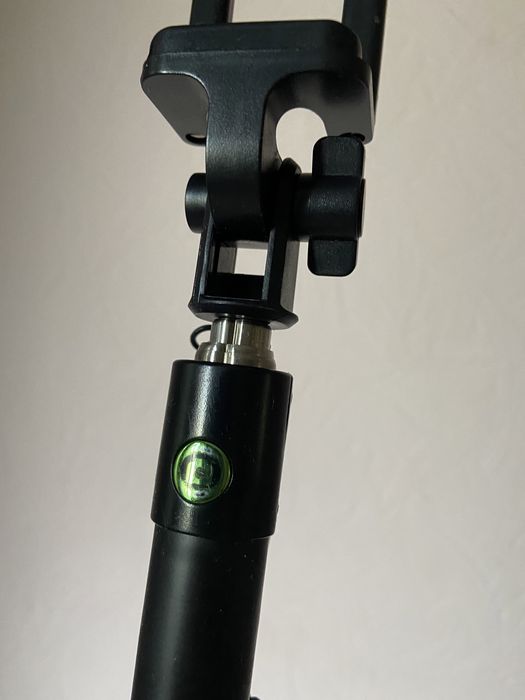 Сэлфи-палка Nomi