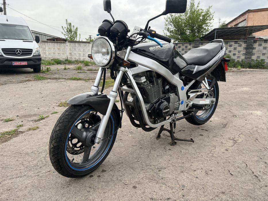 Suzuki GS-500 1999року
