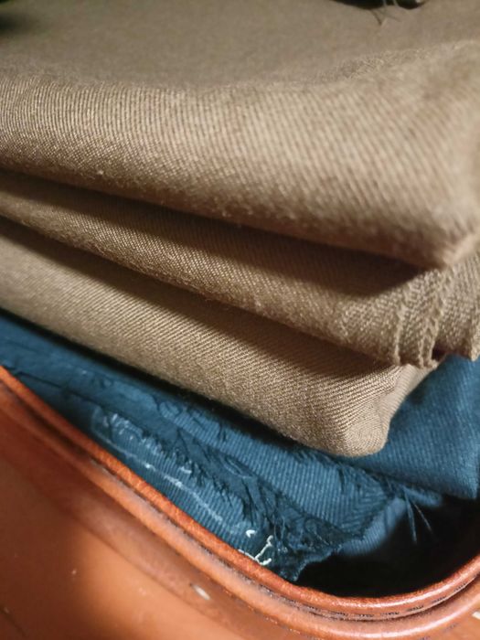 Відріз шерстяної тканини