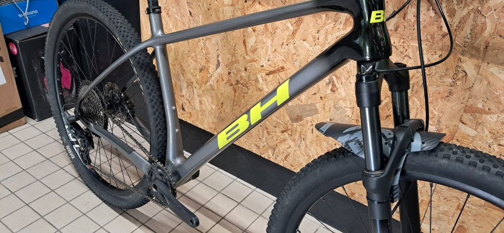 Bh ultimate 29 L carbono 12x1v