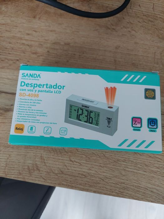 Alarm Clock with Voice and Light64741294457089120