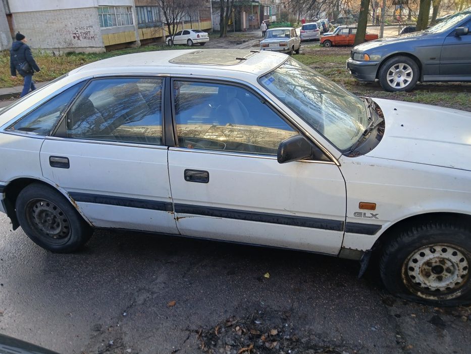 Мазда 626 на ходу