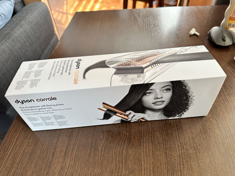 Випрямляч Dyson Corrale HS07 у використанні 3 рази