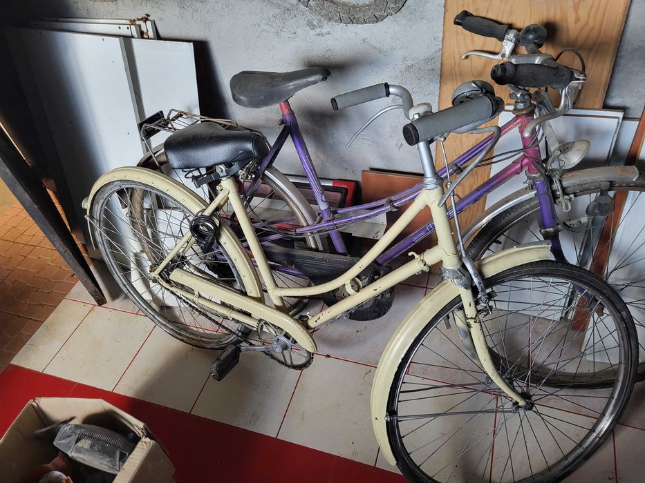 Várias bicicletas  bmx pasteleiras e outras