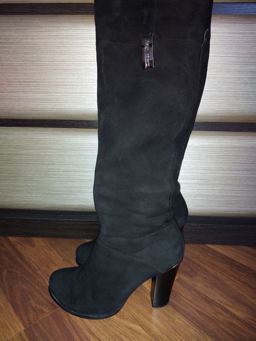 Натуральні замшеві чоботи