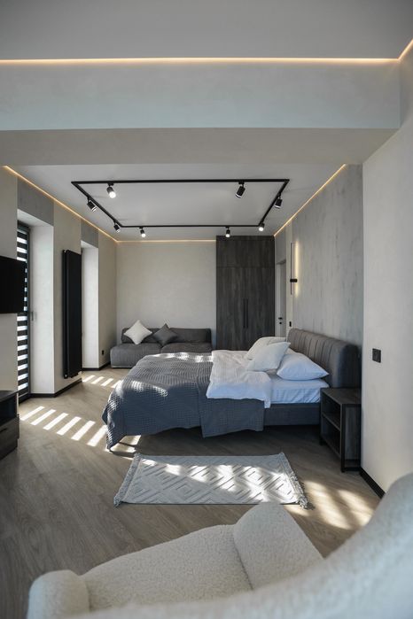 Подобова оренда будинку з басейном