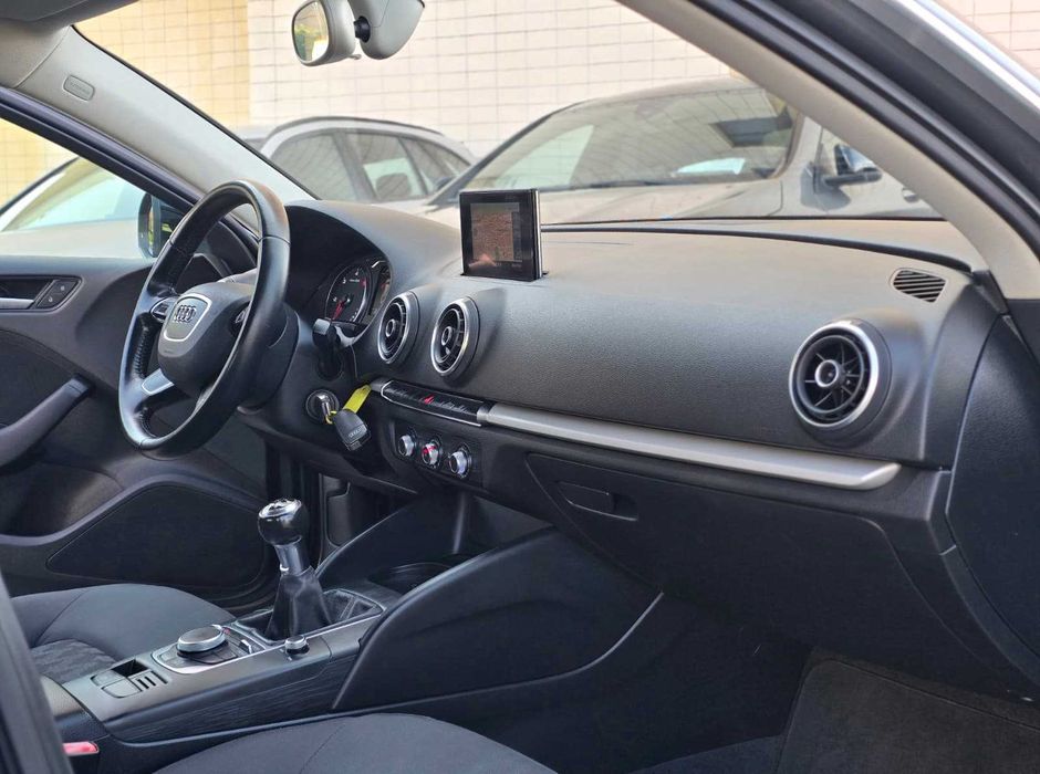 AUDI A3 SPORTBACK 8V S LINE 1.6TDI 110CV "LOOK RS3"