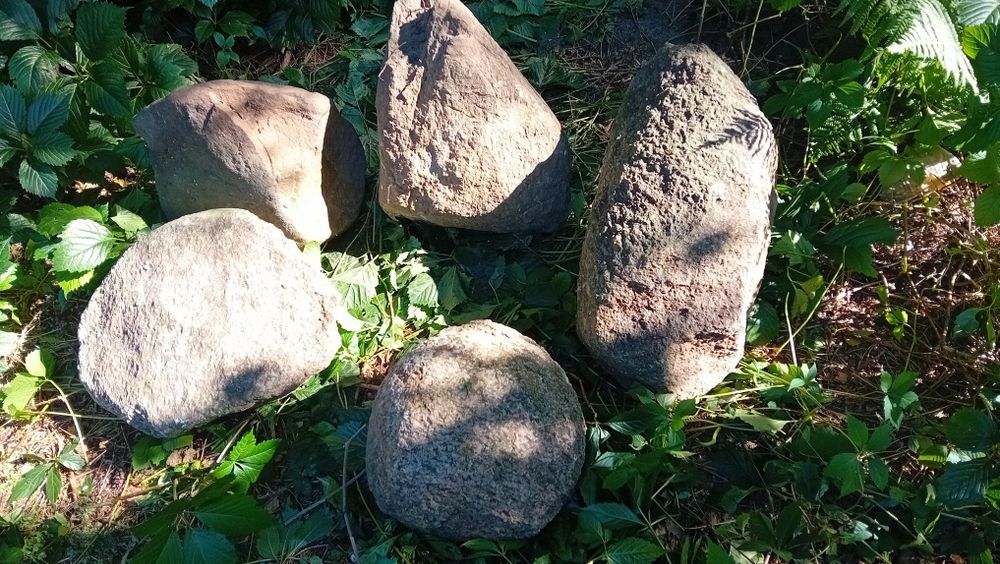 Naturalne głazy narzutowe 5 szt , polodowcowe
