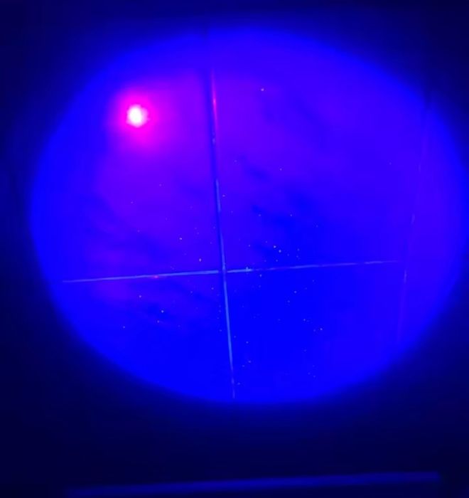 Ультрафиолетовый фонарик с зумом

395нм / 3 режима / с перезаряжаемым