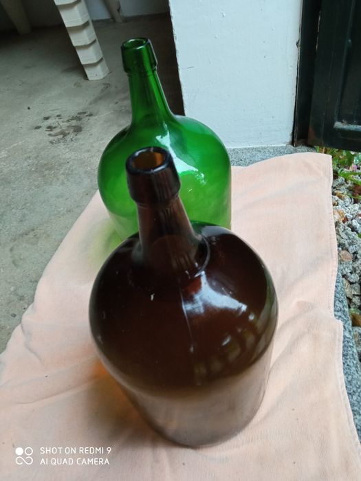 Vintage 5-Liter Bottles64586496514178121