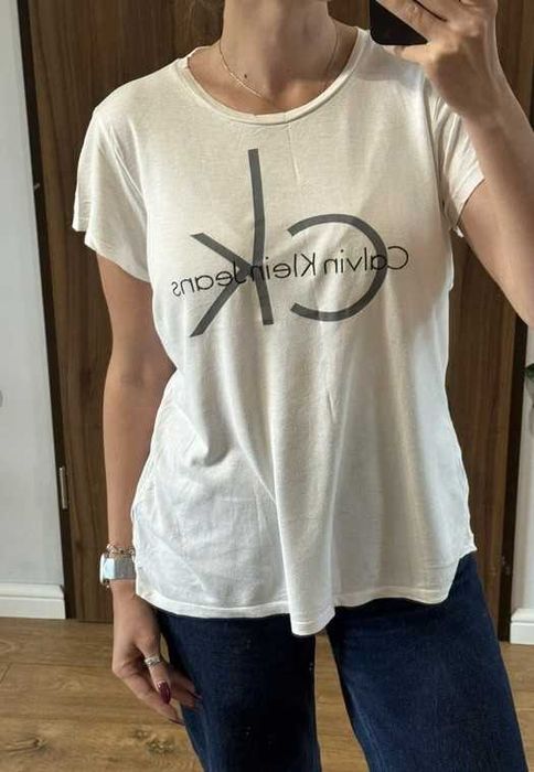Biały t-shirt Calvin Klein L
