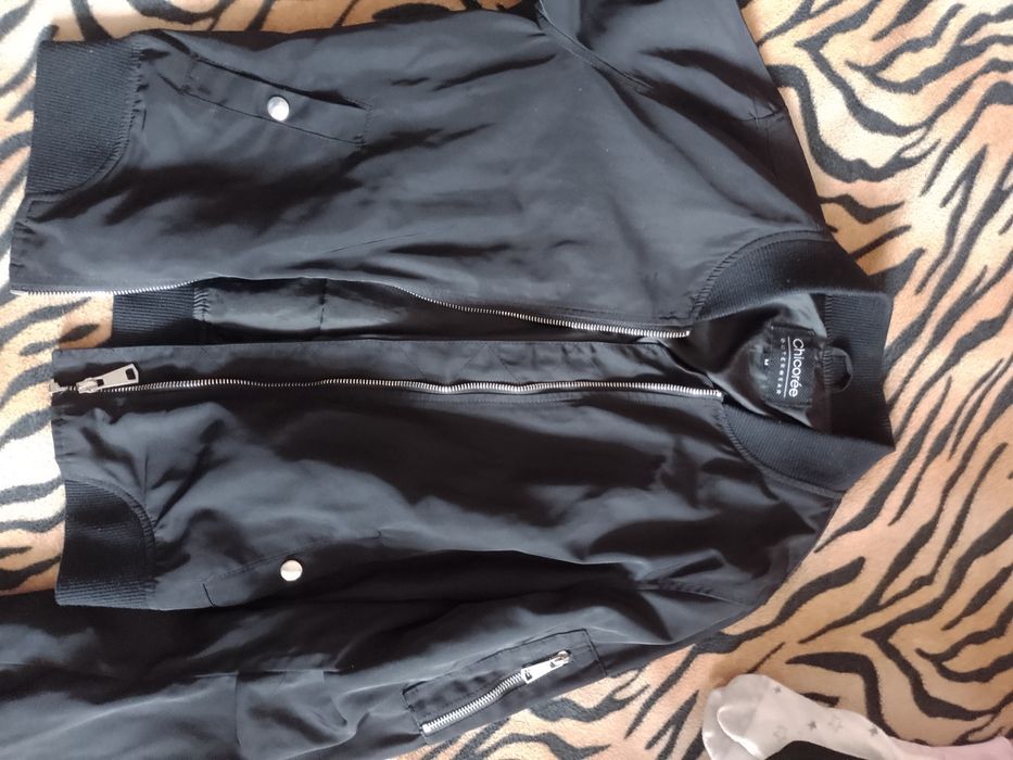 ,куртки для підлітка 46 р,М одяг для дівчинки