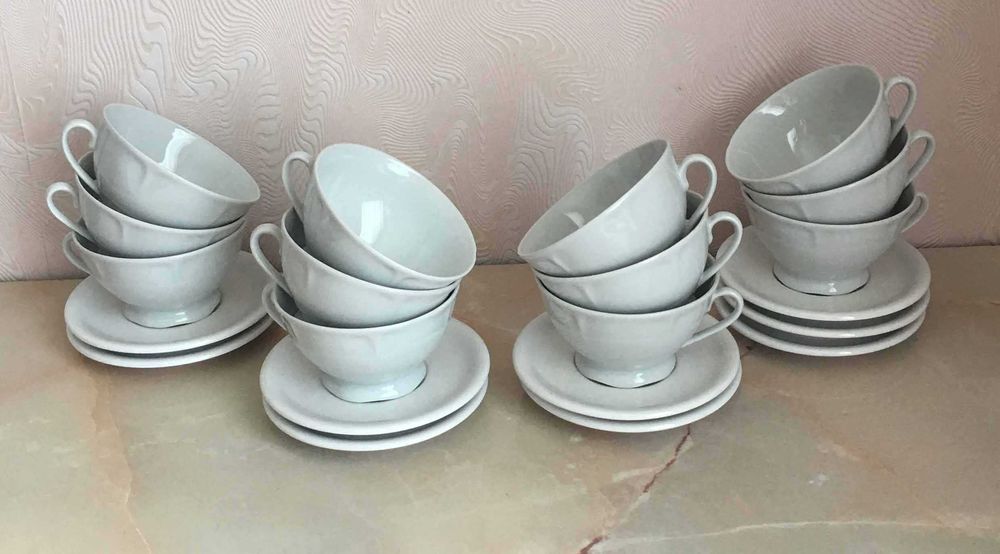Чайний сервіз на 12 персон