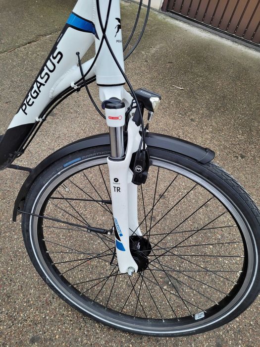 Rower Pegasus Strong SL Black-White  Nexus  Suntour  rozm. 50  IDEALNY