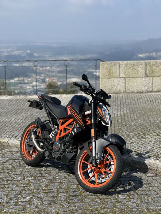 KTM Duke 125 (Ano 2021)