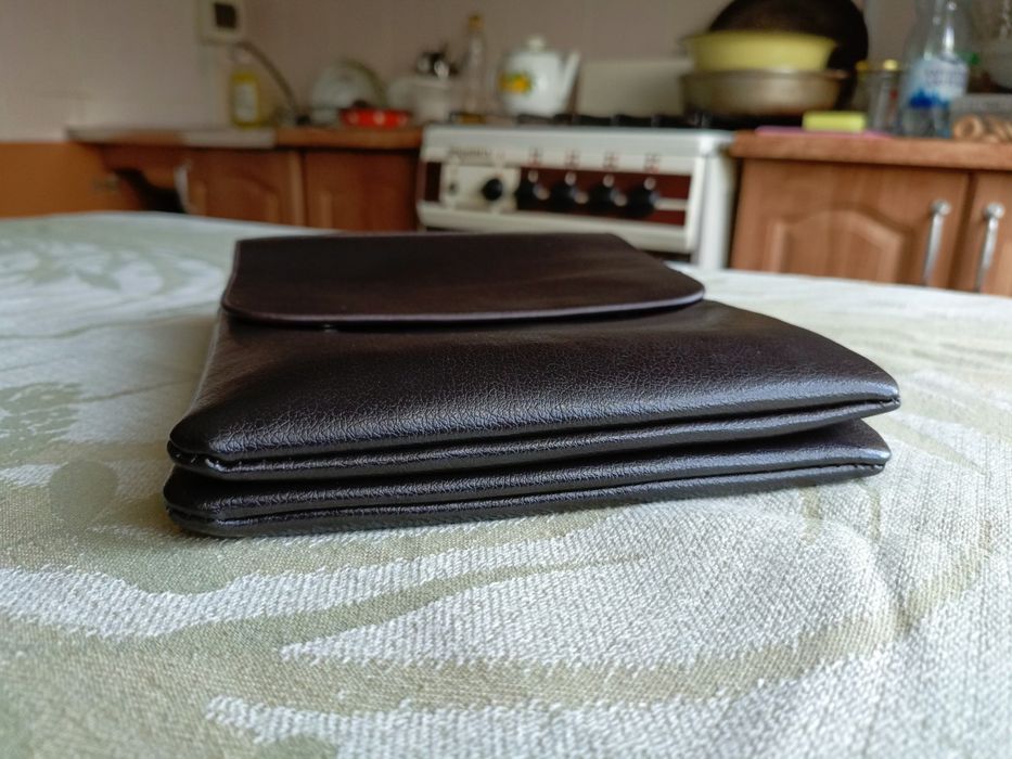 Продам барсетку сумку