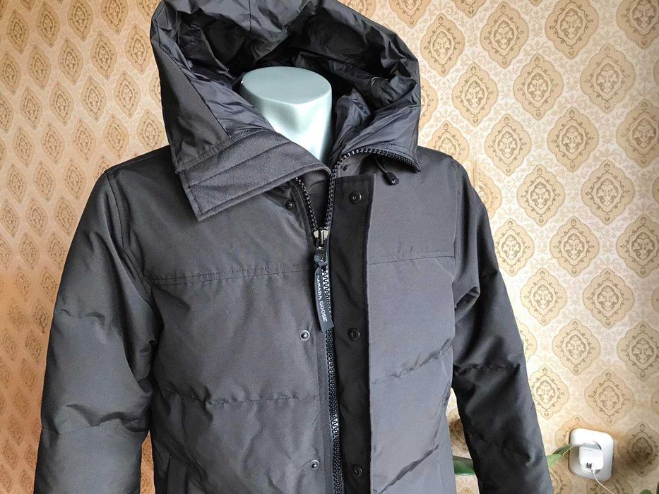 Canada Goose Пуховик MACMILLAN
