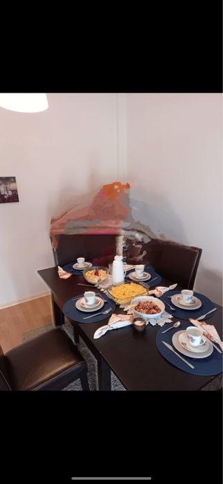 Mesa quadrada preta extensiva