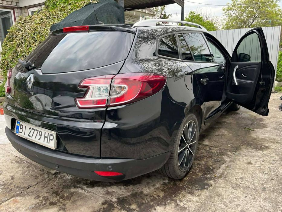 A Renault Megane III Bose 2012 1.5 Сі дизель • механіка • універсал