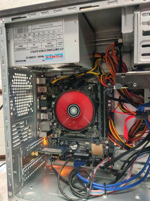 Komputer AMD, SSD, Wifi, BT