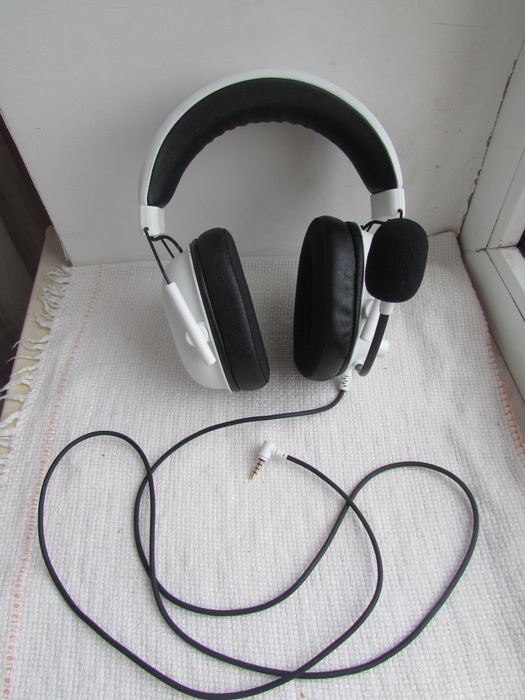 Наушники Razer Black Shark V2 x White