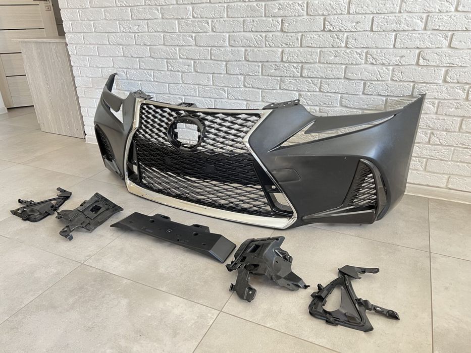 Передній бампер F-Sport Lexus IS рестайлінг 2017-2020 комплект Артикул:  DRC7712-26