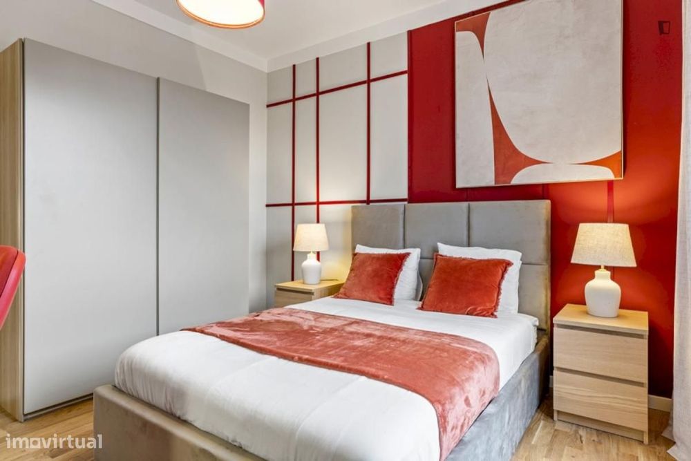 Apartamento com 4 quartos - localizado em Princípe Real Lisbon