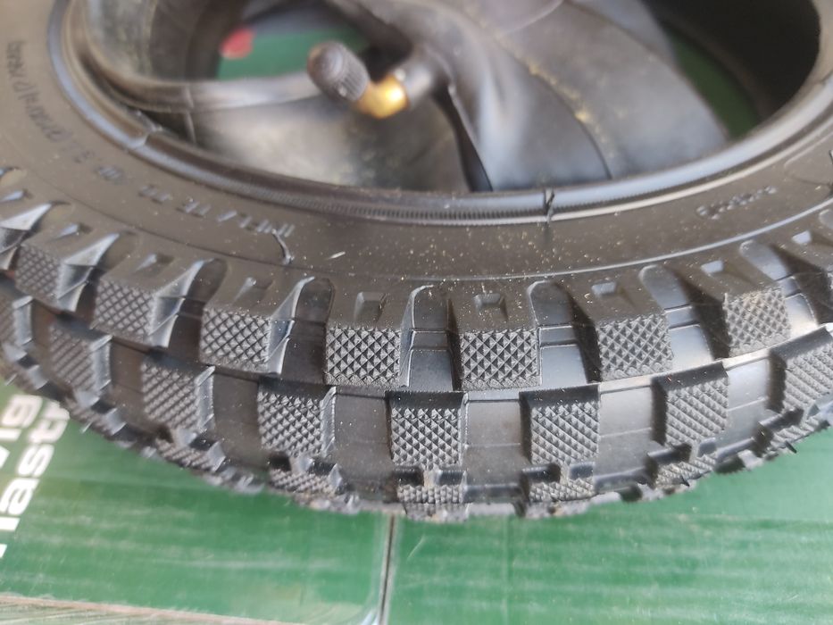 Pneu 12 1/2x2.75 + câmara de ar