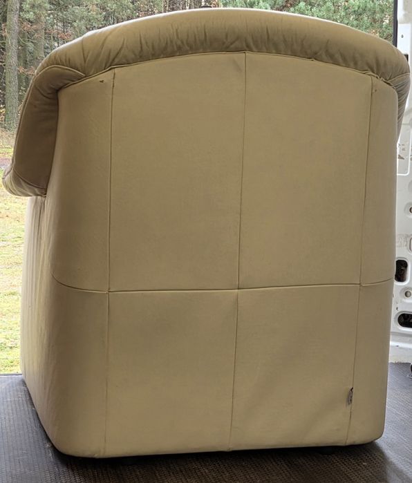 Dwa Fotele, naturalna skóra, BFM produkt polski.