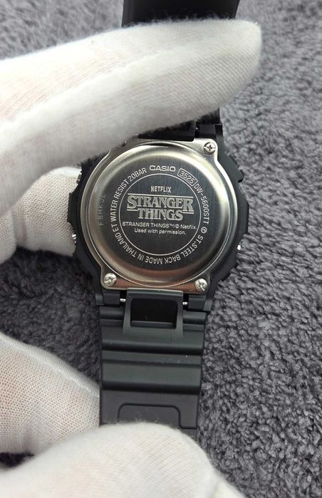 Limitowany Casio G-Shock x Stranger Things DW-5600STT-1ER (Kolekcjonerski)