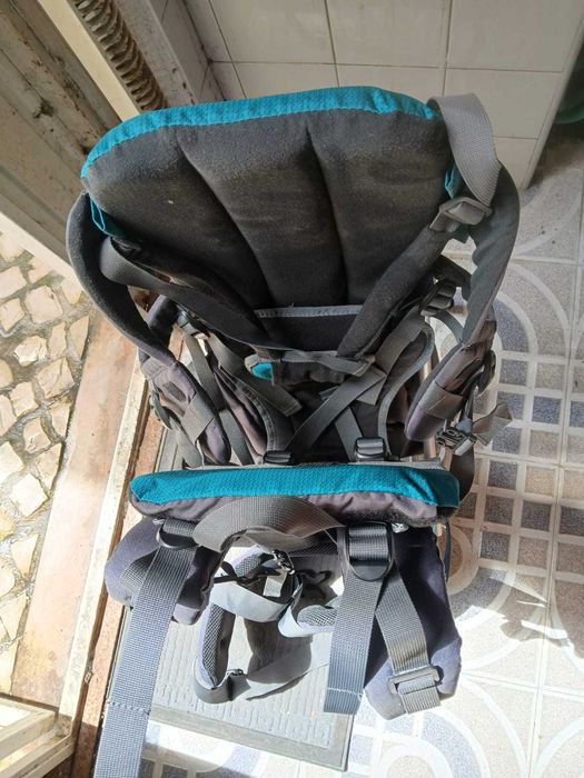 Porta bebés rígido ideal para caminhada