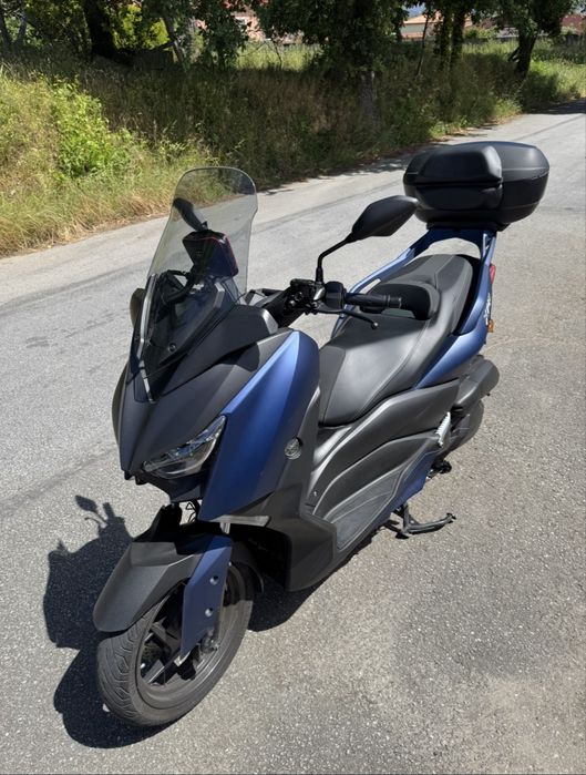 Yamaha X-max 125